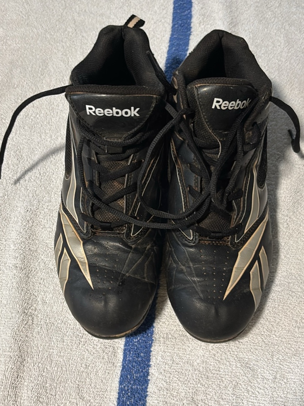 Reebok Men’s Black Athletic Cleats